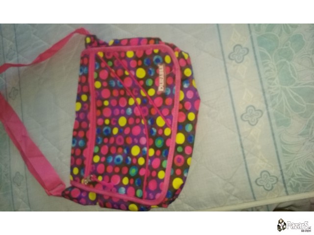 Se Prodavaat Zenski Tasni