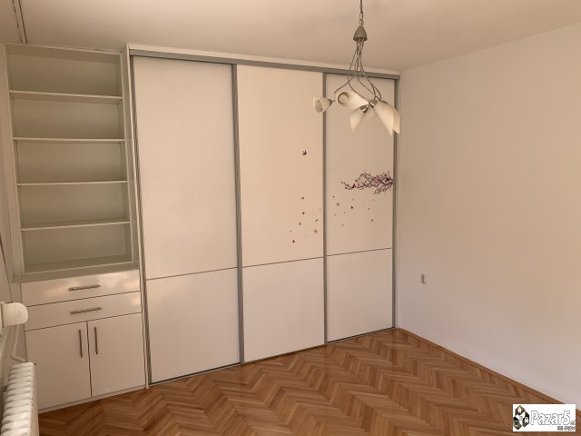 Се издава реновирана куќа во Црниче