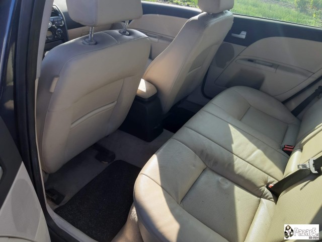 Ford Mondeo 2.0tddi Za Delovi 