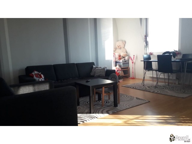 СЕ ПРОДАВА ТРОСОБЕН СТАН ВО К. ВОДА