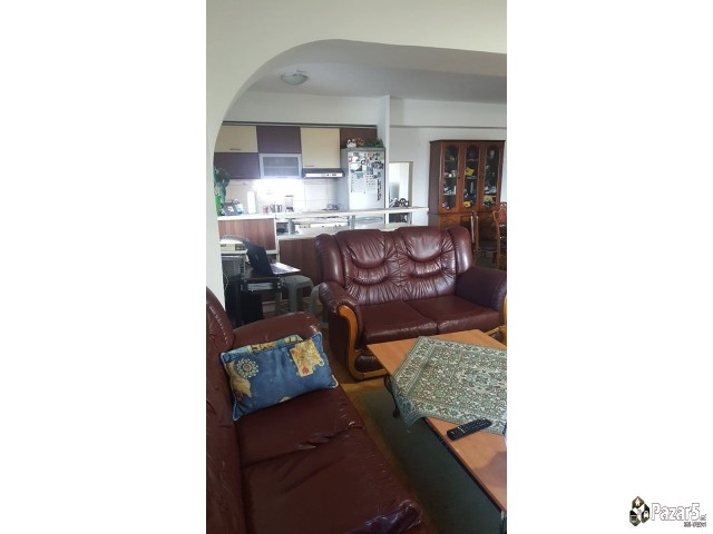 КОМФОРЕН СТАН ВО ПОРТА ВЛАЕ