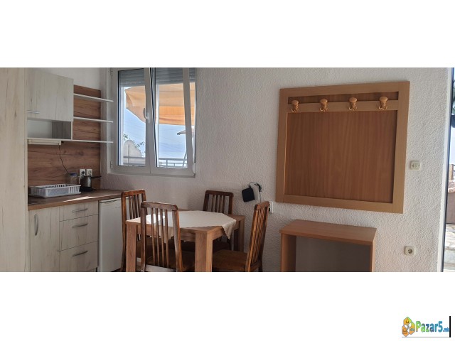 Zenova Studio (sobi) So Kupatilo,parking,internet,