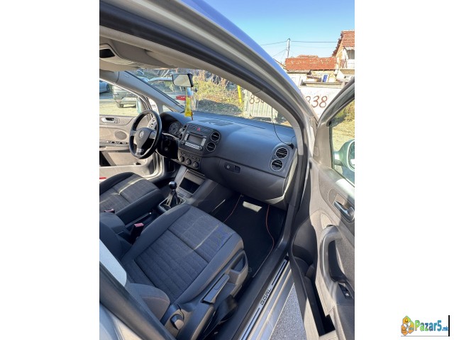 Se Prodava Golf 5+ 1.9 Tdi
