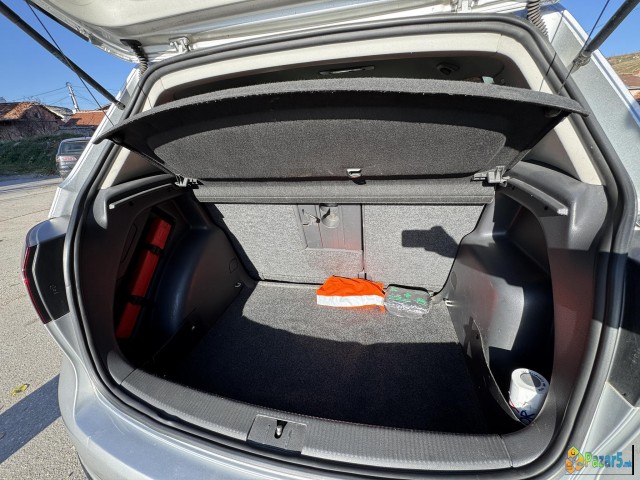 Se Prodava Golf 5+ 1.9 Tdi