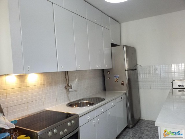 Се продава стан во строг центар Скопје