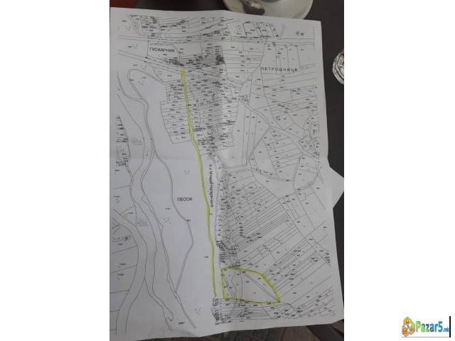 нива во Војник до река