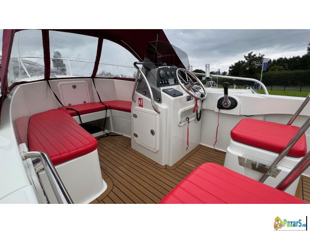 Моторниот чамец Orkney Vanguard