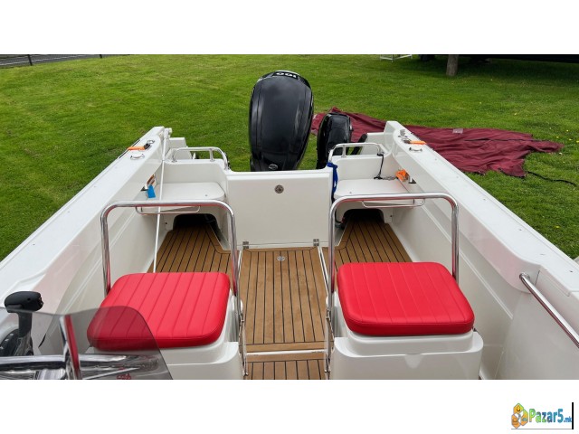 Моторниот чамец Orkney Vanguard