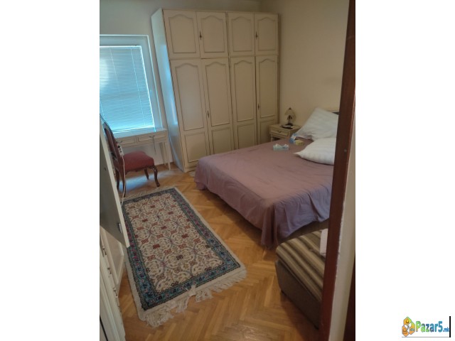 Издавам прекрасна куќа на Водно на одлична локациј