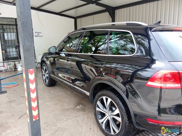 Се продава Vw Touareg 4.2 340hp 2012