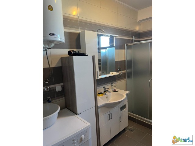 Modern Apartment – Central Location With Quiet Sur