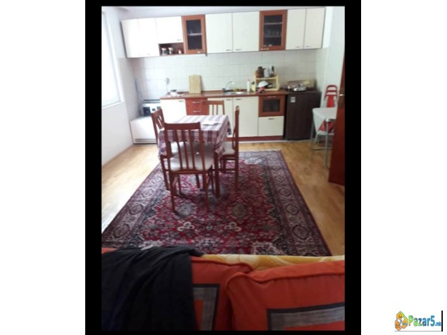 Se Prpdava Stan Vo Ohrid, Lagadin