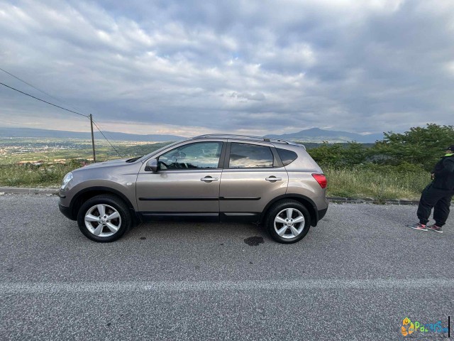 Se Prodava Nissan Qashqai 2010