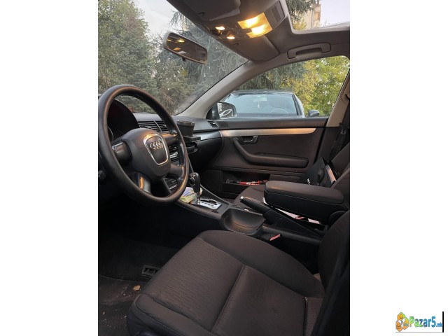 Продавам Ауди А4 