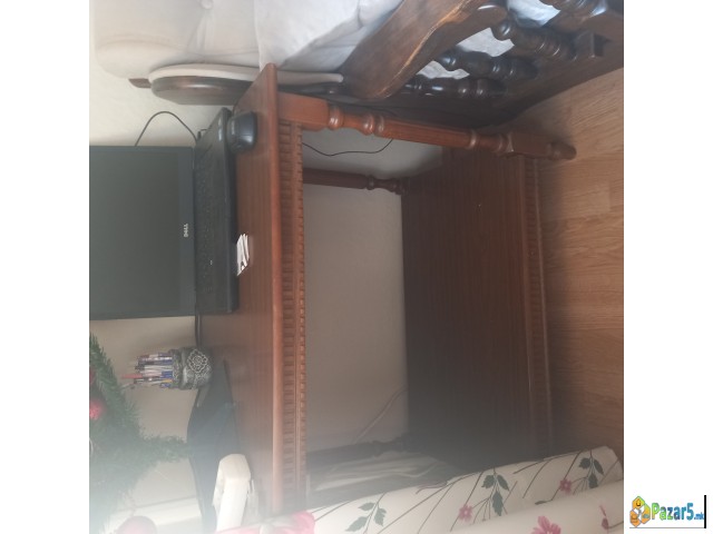 Prodavam Trpezariska Masa I Stolivi I Dnevna Garni