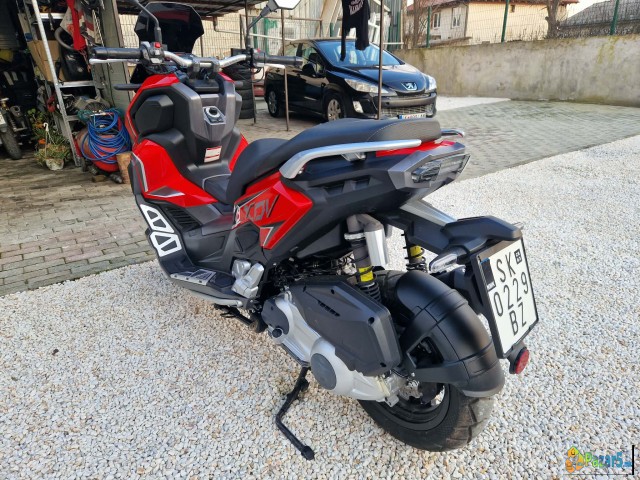 Skuter Xdv 300 Piaggio Masina 26ks. 2025g..zamena