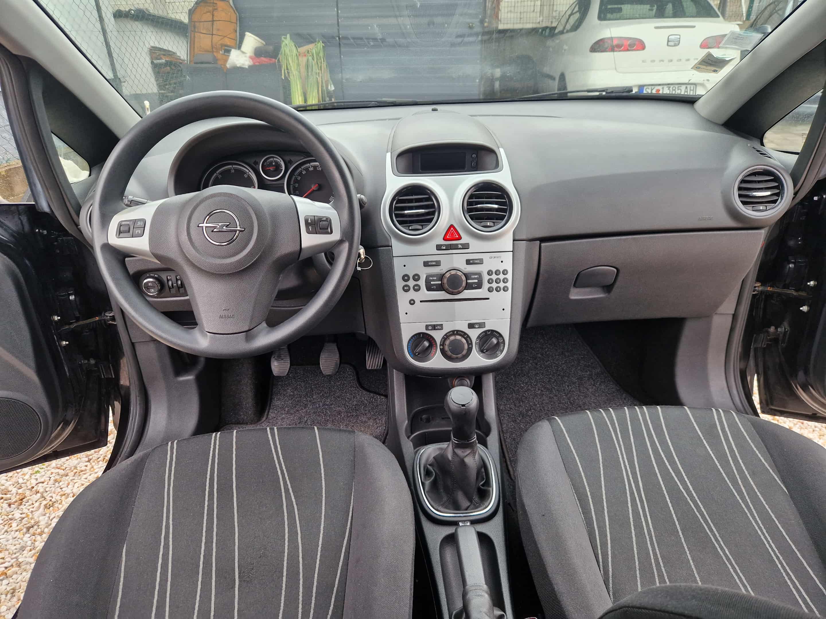 Opel Corsa D 1.3 Cdti 75ks. 1 Boja Klima 2010g.