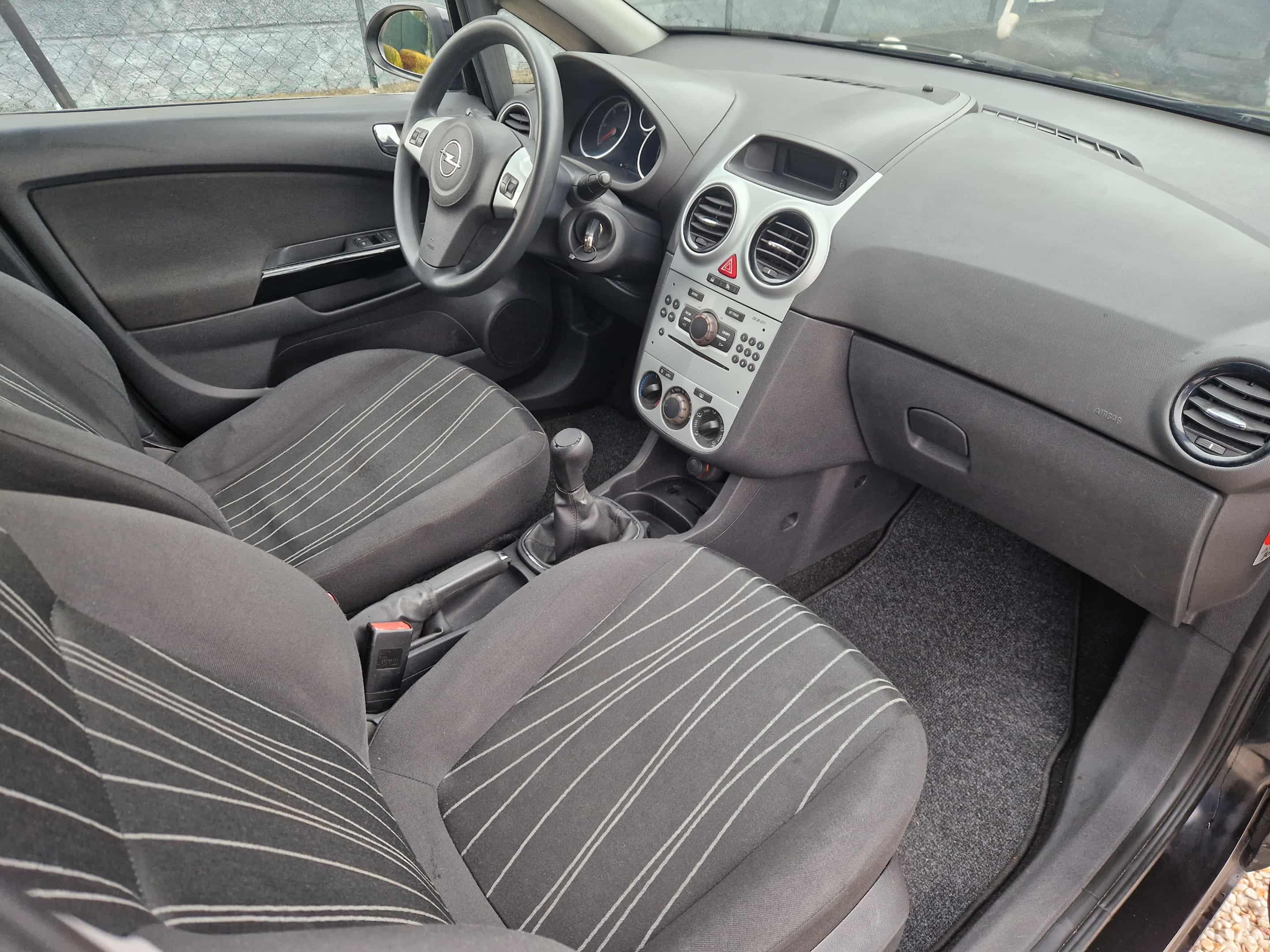 Opel Corsa D 1.3 Cdti 75ks. 1 Boja Klima 2010g.