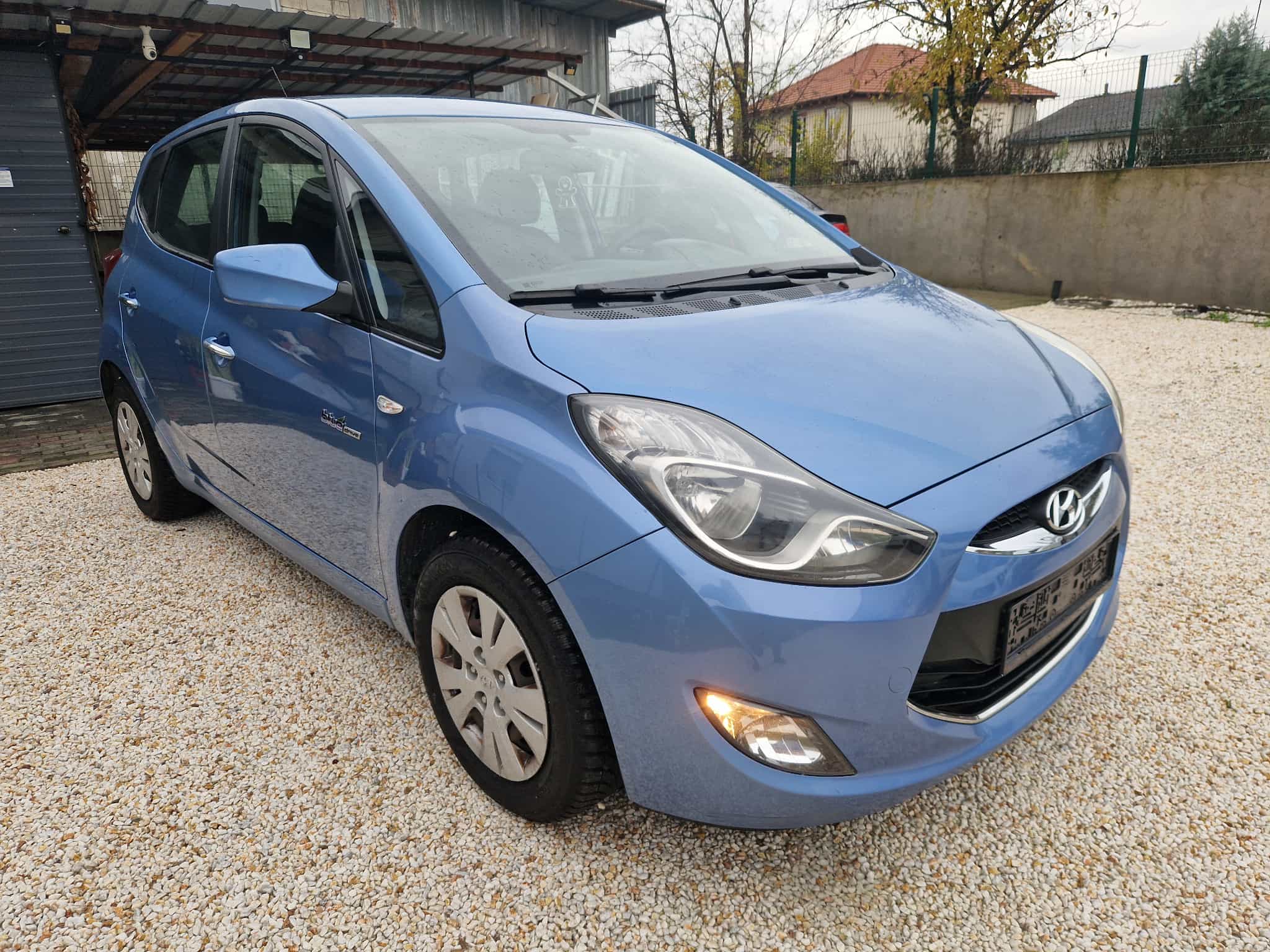 HYUNDAI IX 20 blue drive 1.4 crdi 78ks KLIMA 1BOJA