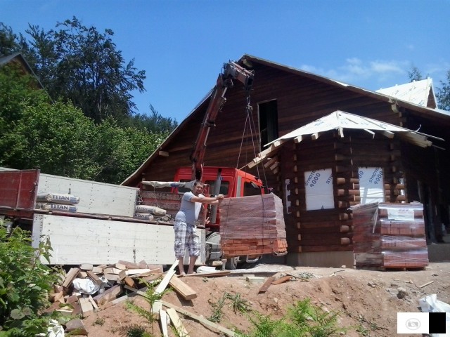 Vrsam Prevoz So Kamion Kiper I Uslugi So Avtodigal