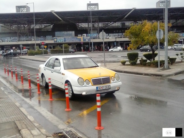 TAXI  PREVOZ SOLUN SOFIJA BEOGRAD PRISTINA CRNA GO