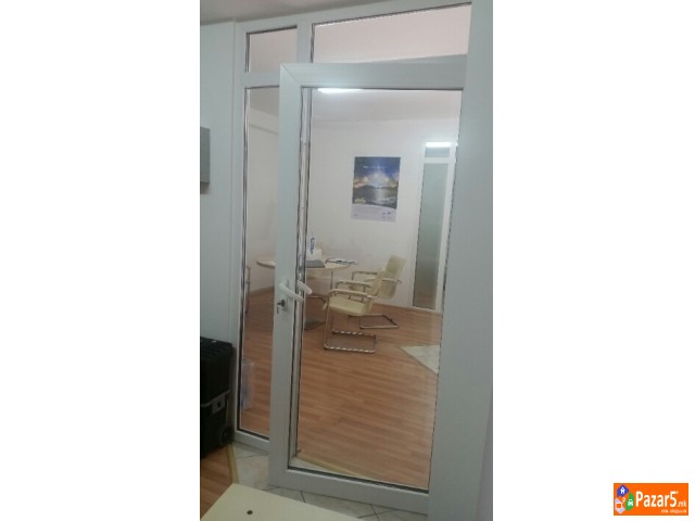 Izdavam deloven prostor 77m2 