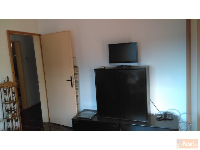 Се изнајмува стан до Драмски театар