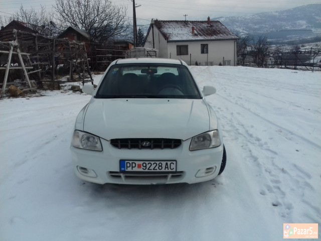 Se prodava Hyundai accent 1.5
