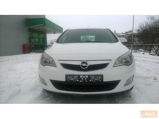 Se prodava Opel Astra J 1.3 cdti 2010 god
