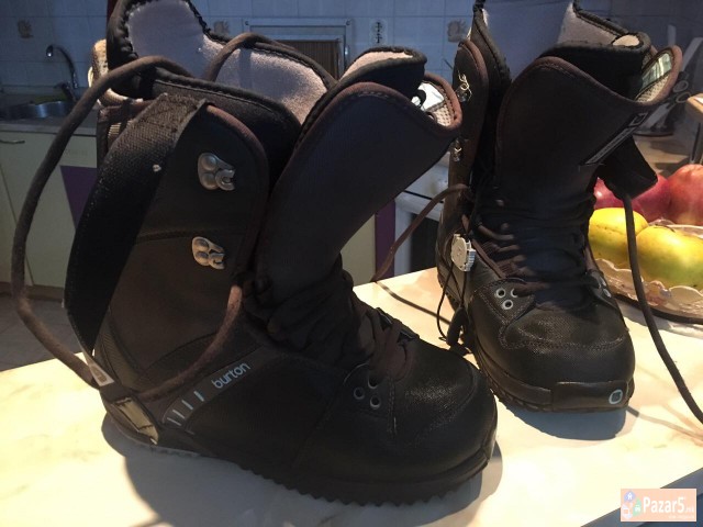 BURTON Freestyle Snowboard Cevli br.41