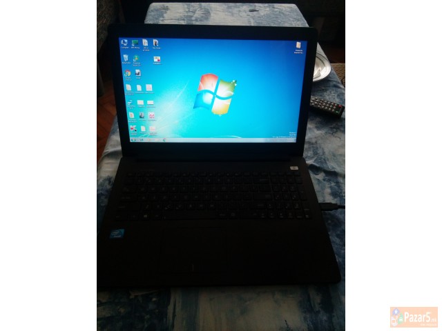 Se prodava laptop asus