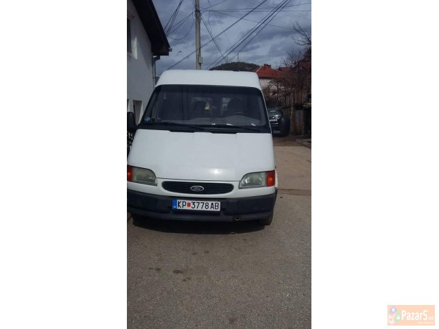 Se prodava FORD TRANSIT