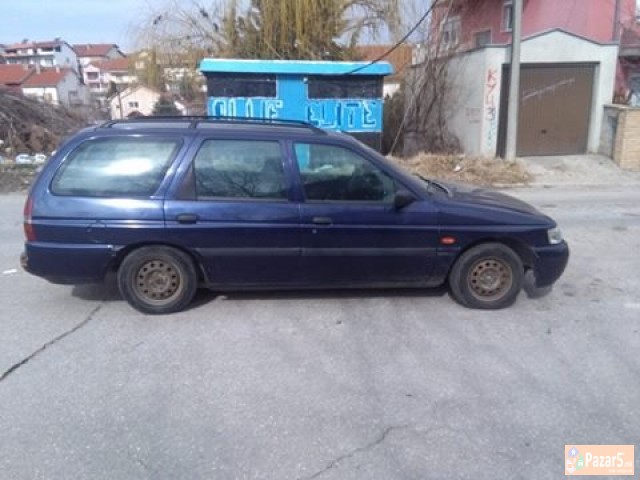 Prodavam Ford Escort 1.8 obicen dizel