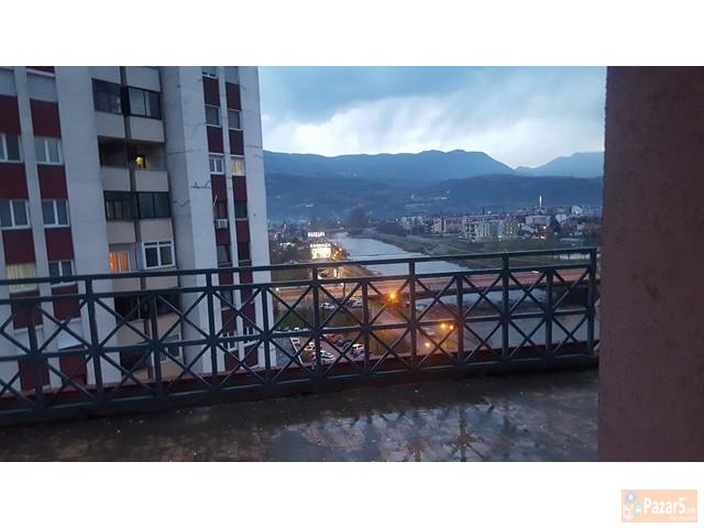 Se izdava studio stan vo Karpos 4