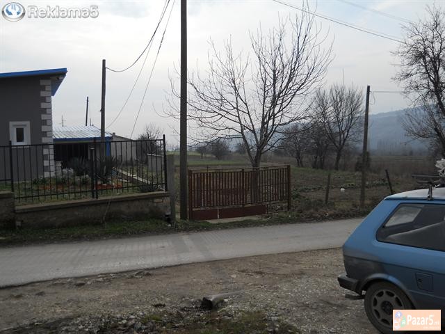 prodavam placevi