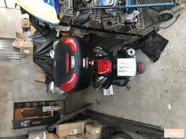 Prodavam Sym joy max 125