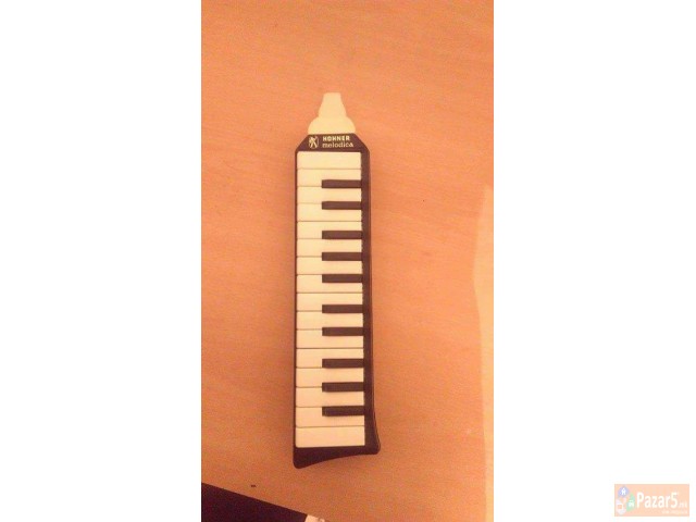 Se prodava usna harmojika hohner mepodica i micr s