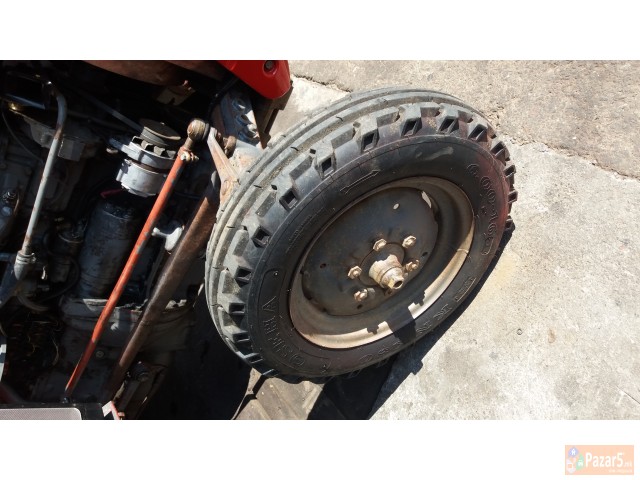 Traktor imt 539