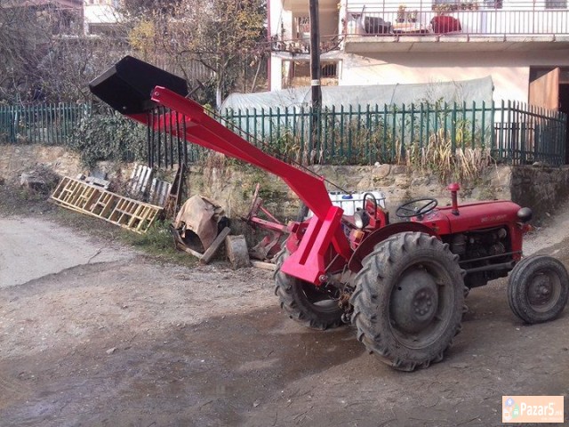 prodavam zaden utovarac- korpa za traktor za gubre