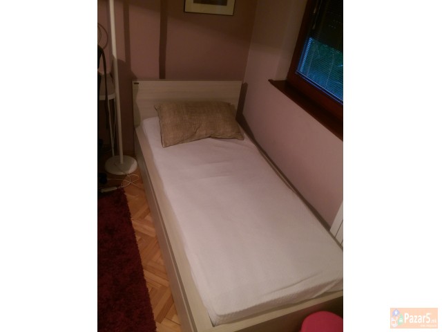 Prodavam krevet