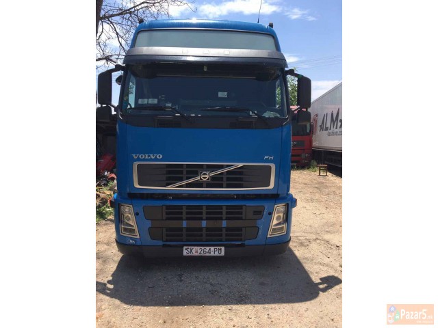 PRODAVAM VOLVO KAMION i Mega POLUPRIKOLKA