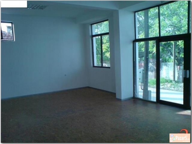 IZDAVAM MAGACINSKI PROSTOR 60M2