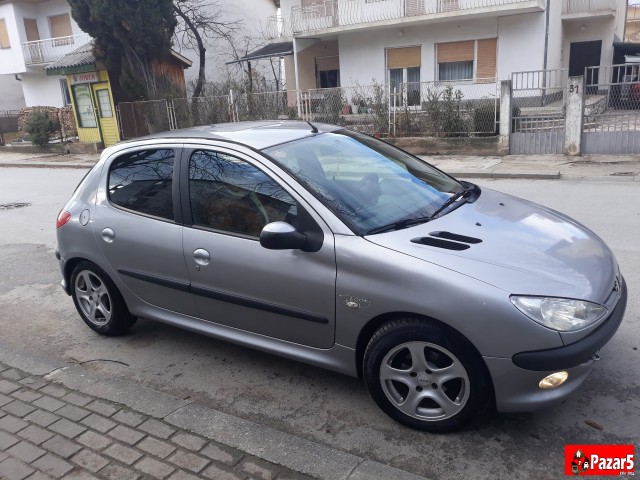 Peugeot 206 1.4HDI 2005god klima