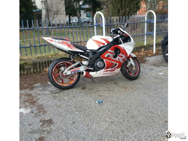 Honda CBR900 RR