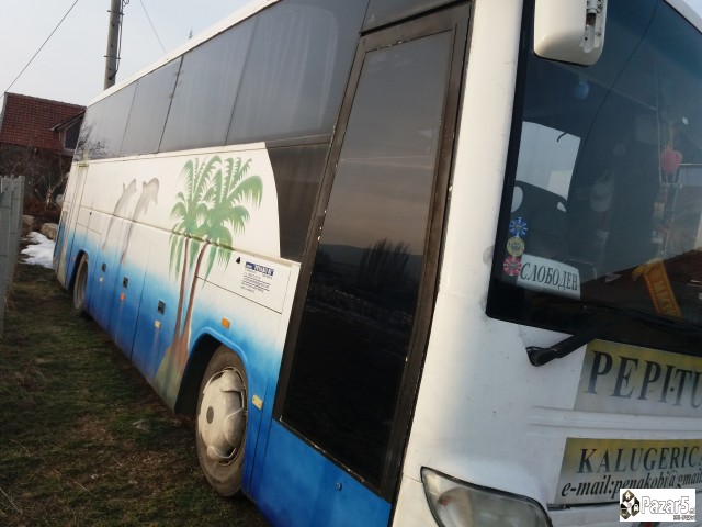 Avtobus