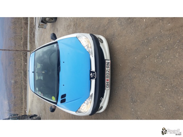 Pezo 206 hdi tovarno