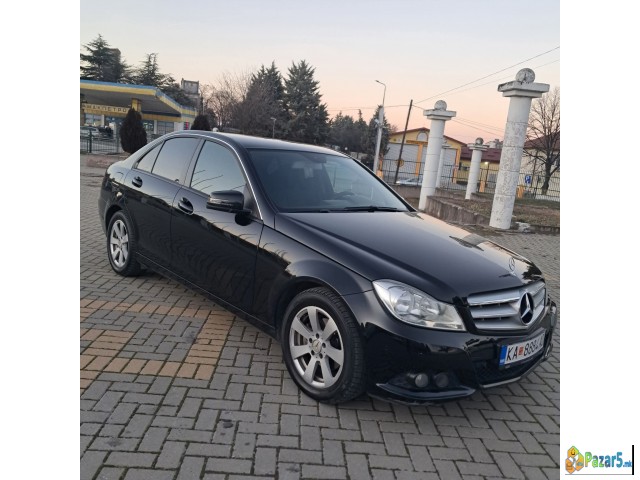 Mercedes c-clasa 2013god 2.2cdi