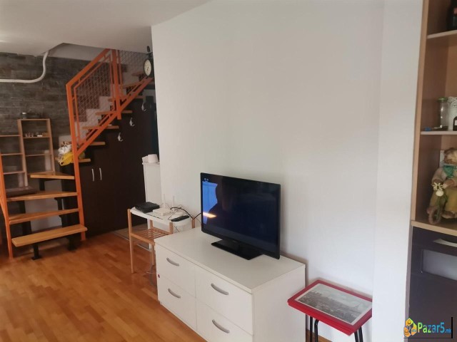 Продавам стан