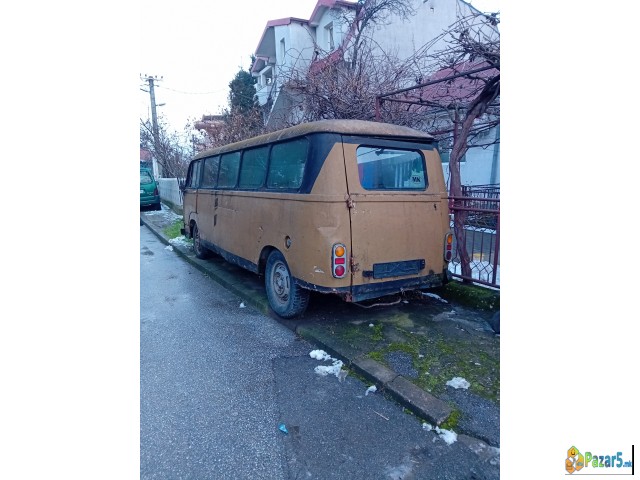 Продавам комбе IMV 79-то годиште