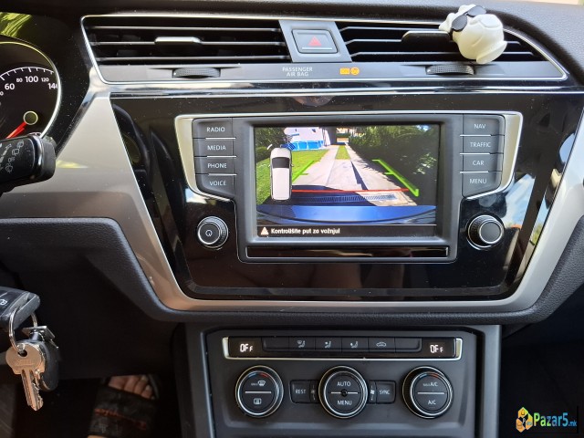 Touran 16 2017 Godina